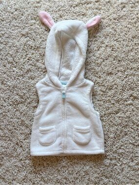 Carter’s Plush White Hooded Vest Pink Bunny Ear Accents White Baby Girl 6 Months